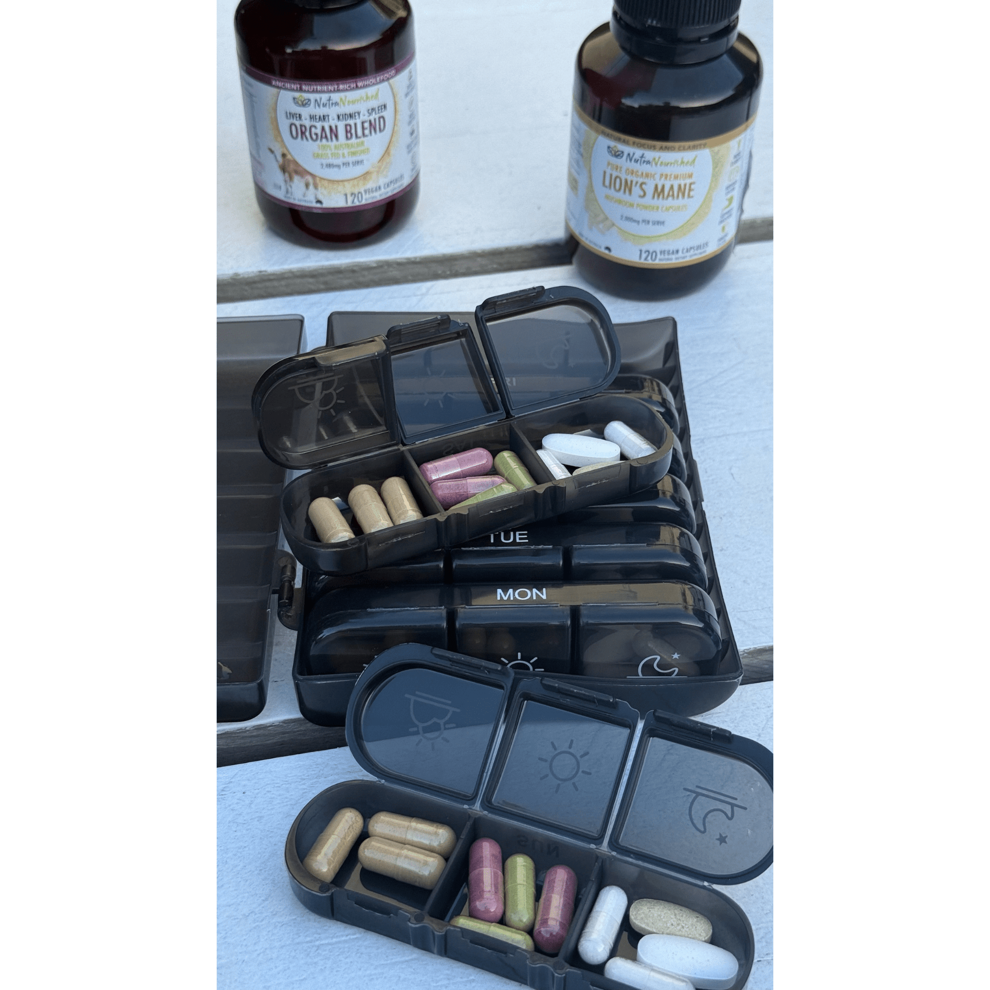 Light Gray Capsule Container with 7-Day Organiser Storage